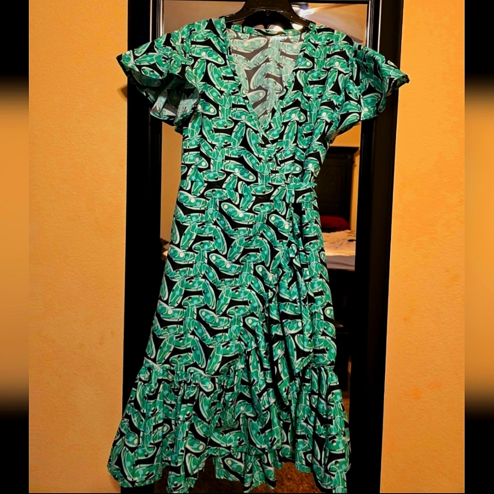 Stylish Green White Wrap African Print Dress
